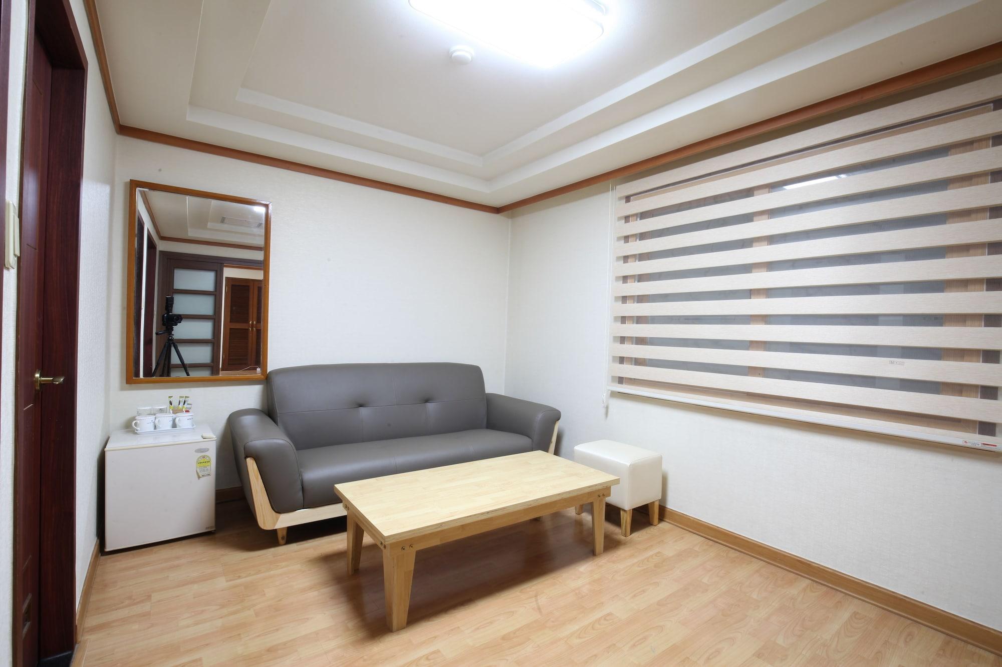 Angel Hotel Μπουσάν Εξωτερικό φωτογραφία
