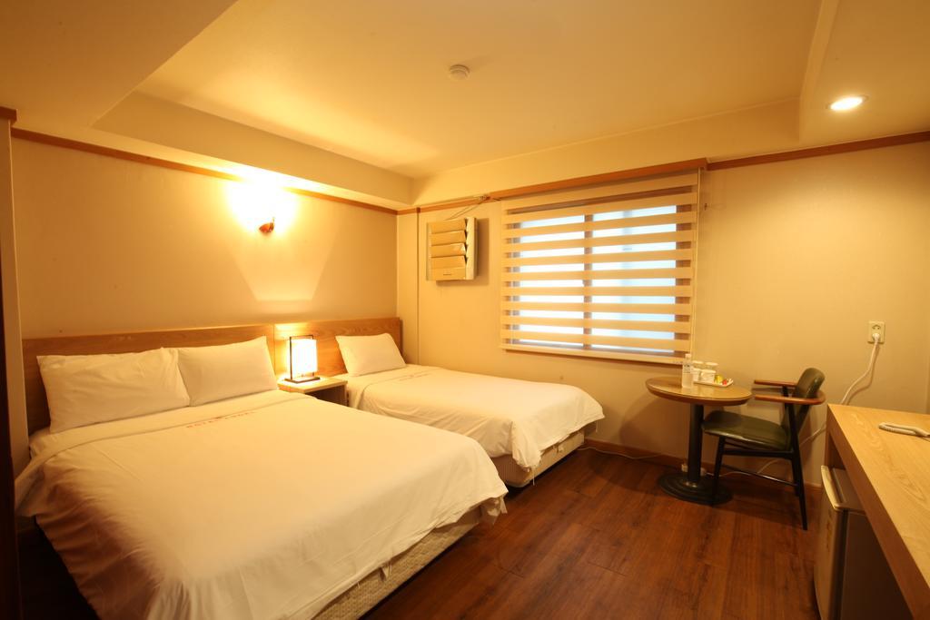 Angel Hotel Μπουσάν Εξωτερικό φωτογραφία